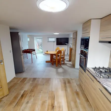 Apartment U Mirase